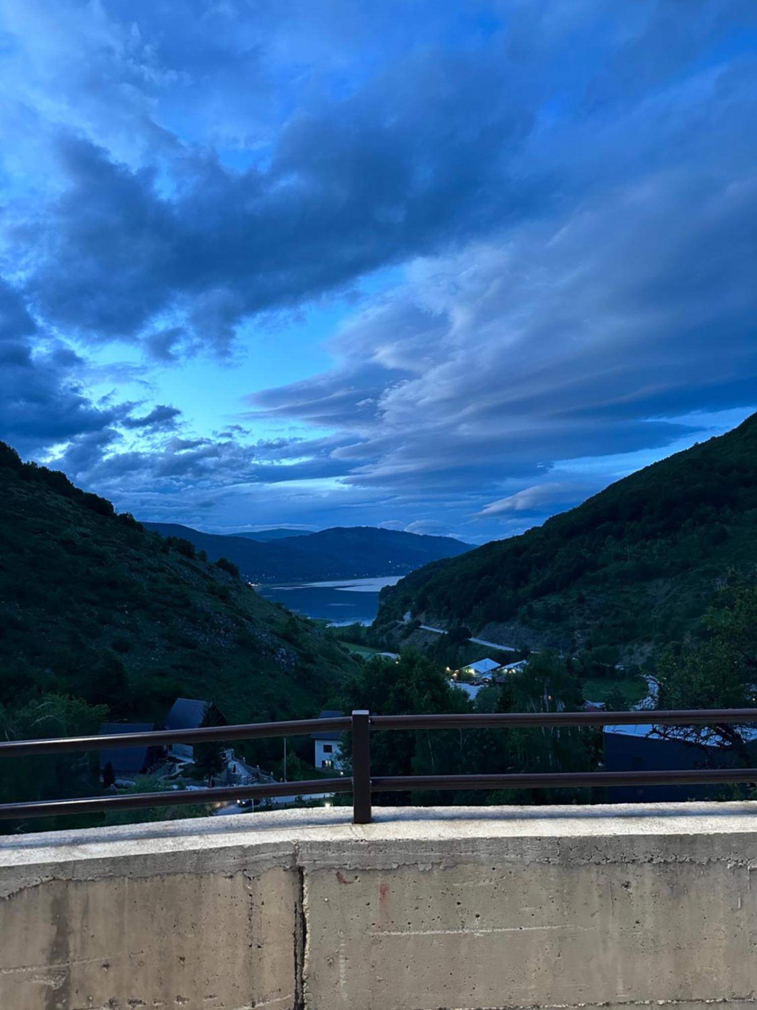 Forest View Apartment 马夫罗沃 外观 照片