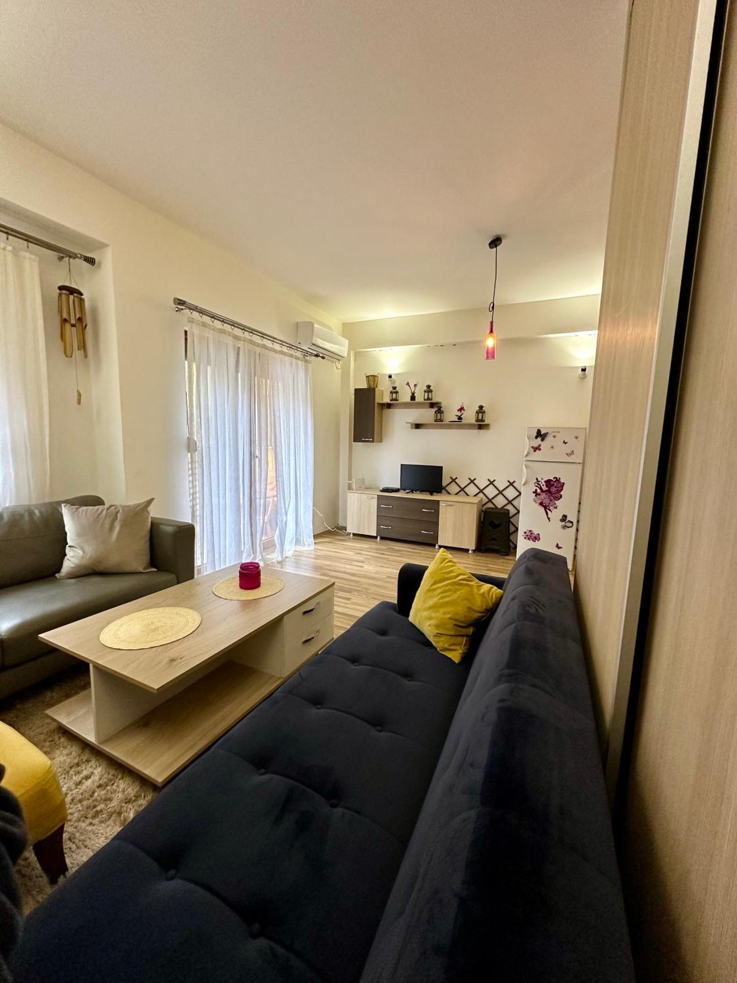 Forest View Apartment 马夫罗沃 外观 照片