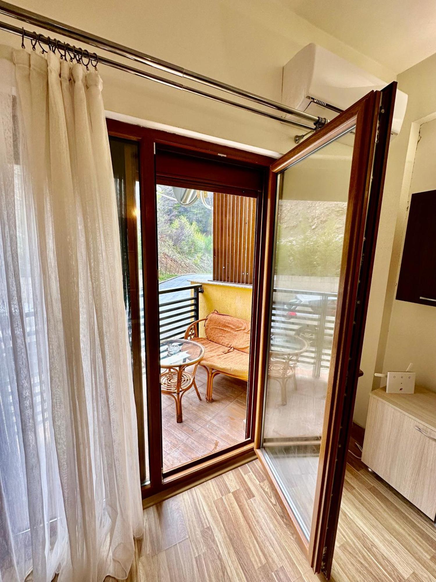 Forest View Apartment 马夫罗沃 外观 照片