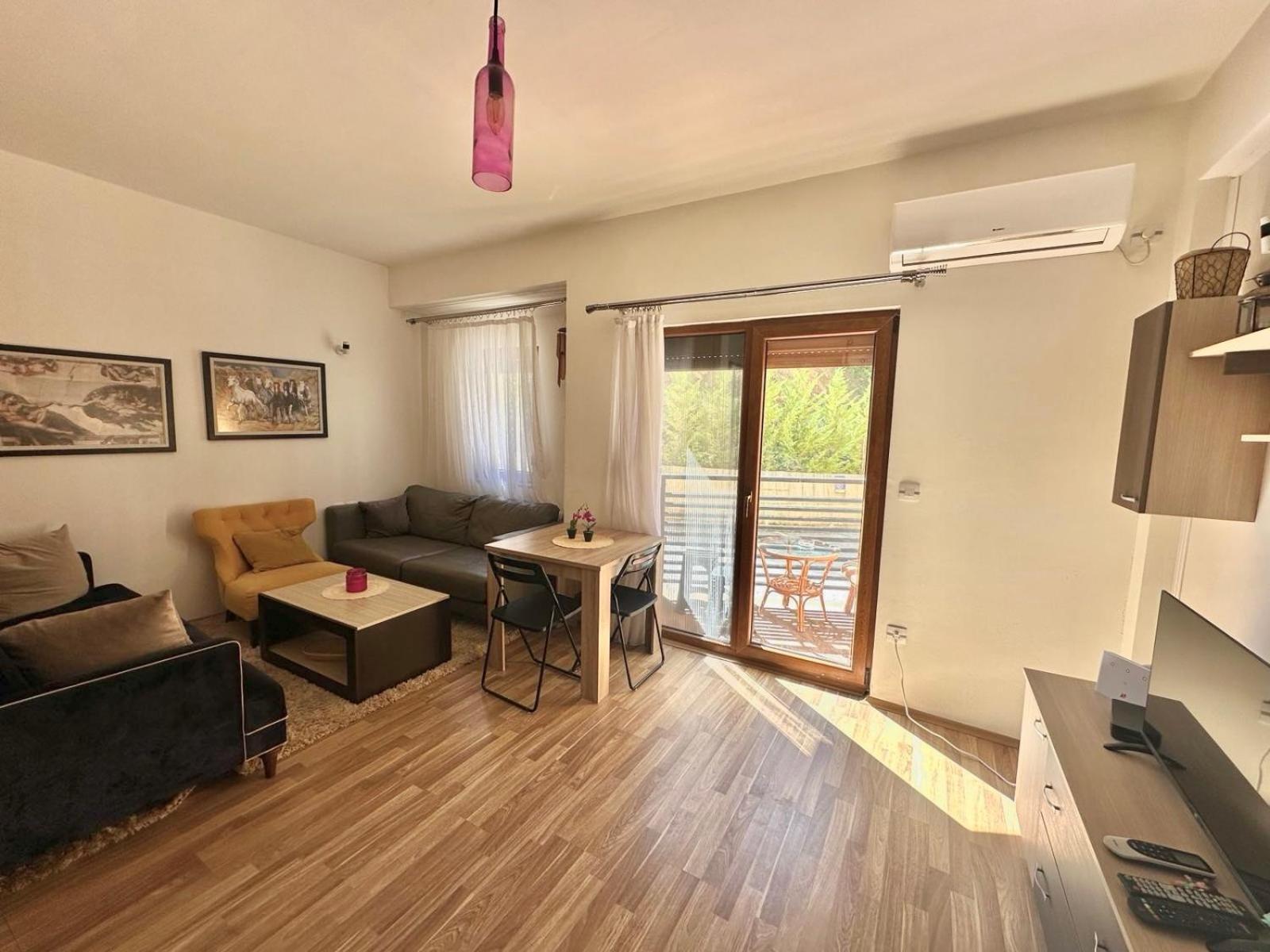 Forest View Apartment 马夫罗沃 外观 照片